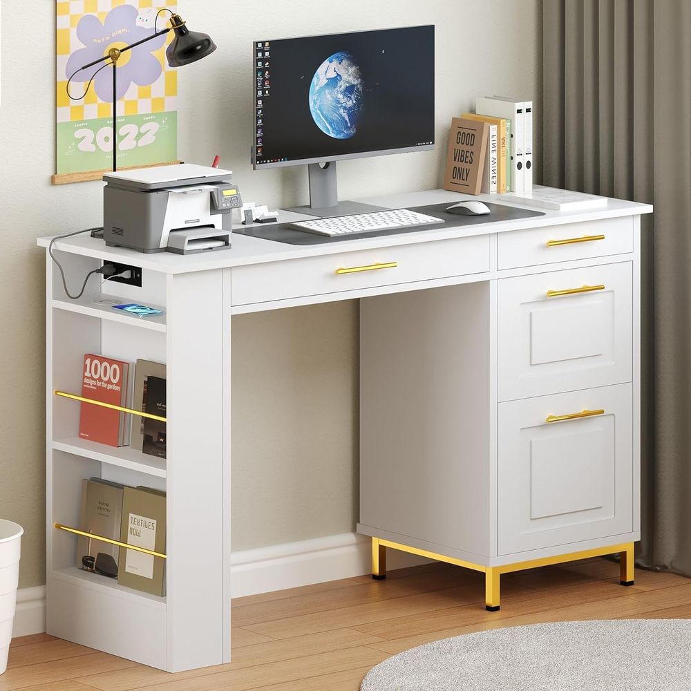 Office Furniture Outlet - Białe biurko z półkami, małe biurko
